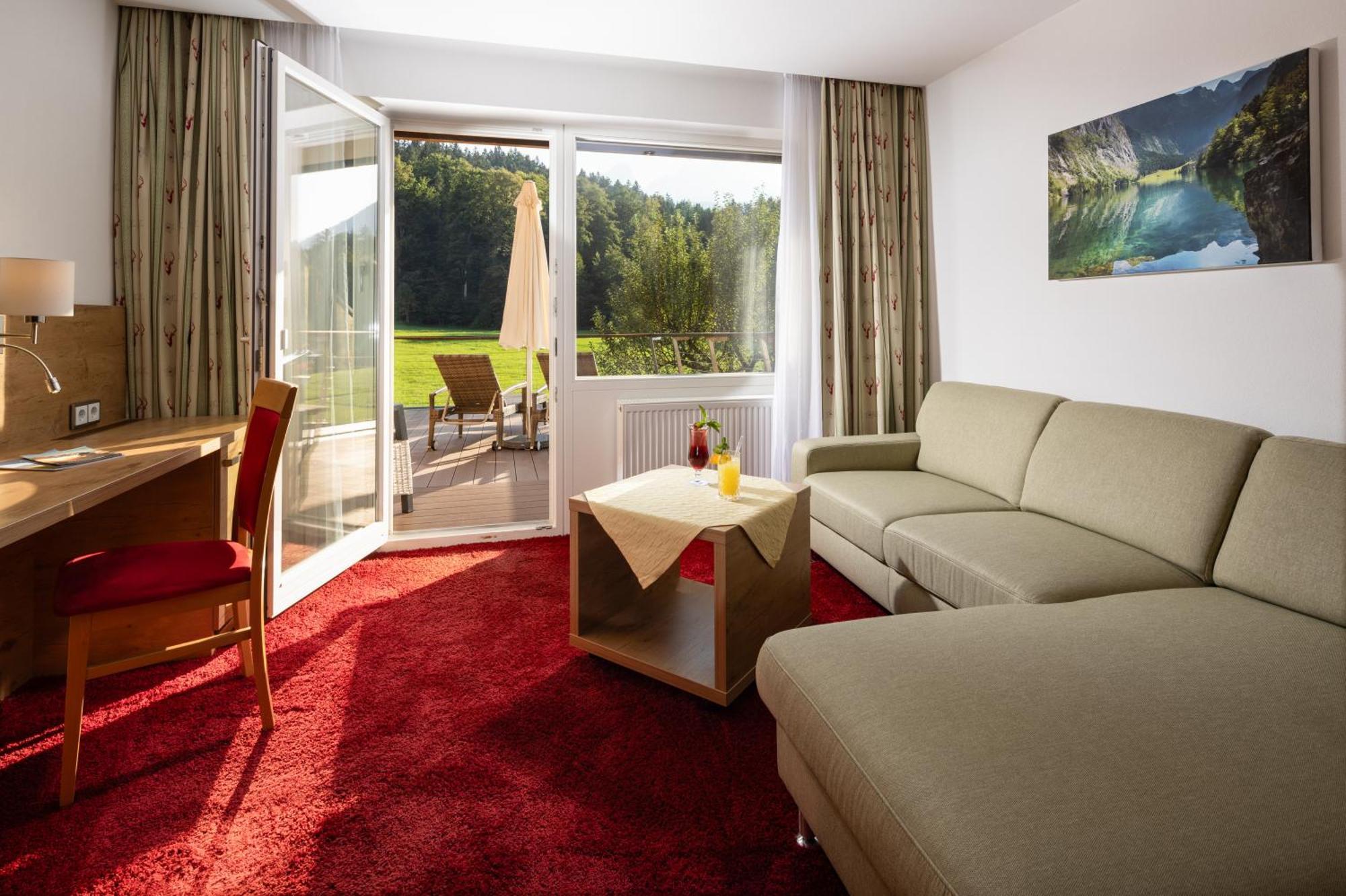 Alm-&wellnesshotel Alpenhof Hotel