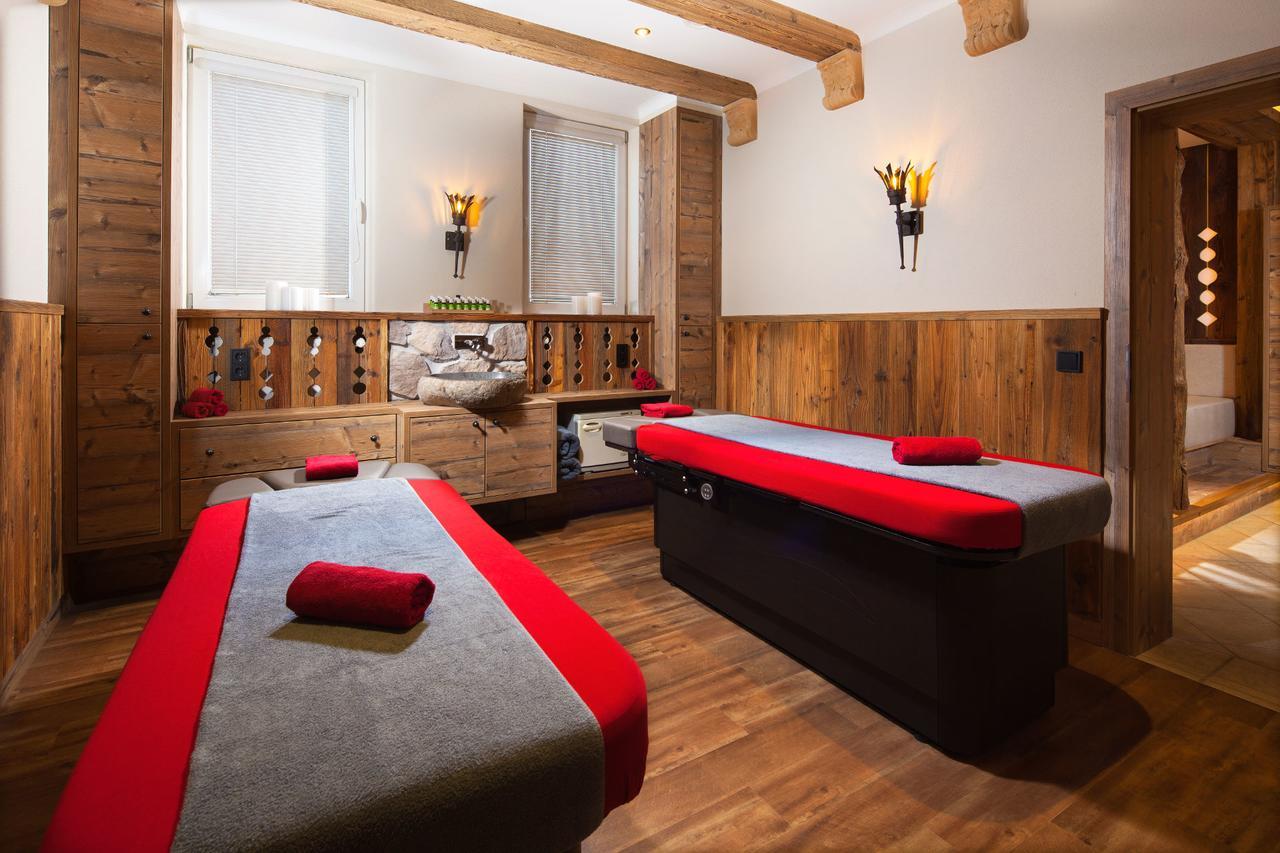 Alm-&wellnesshotel Alpenhof Hotel
