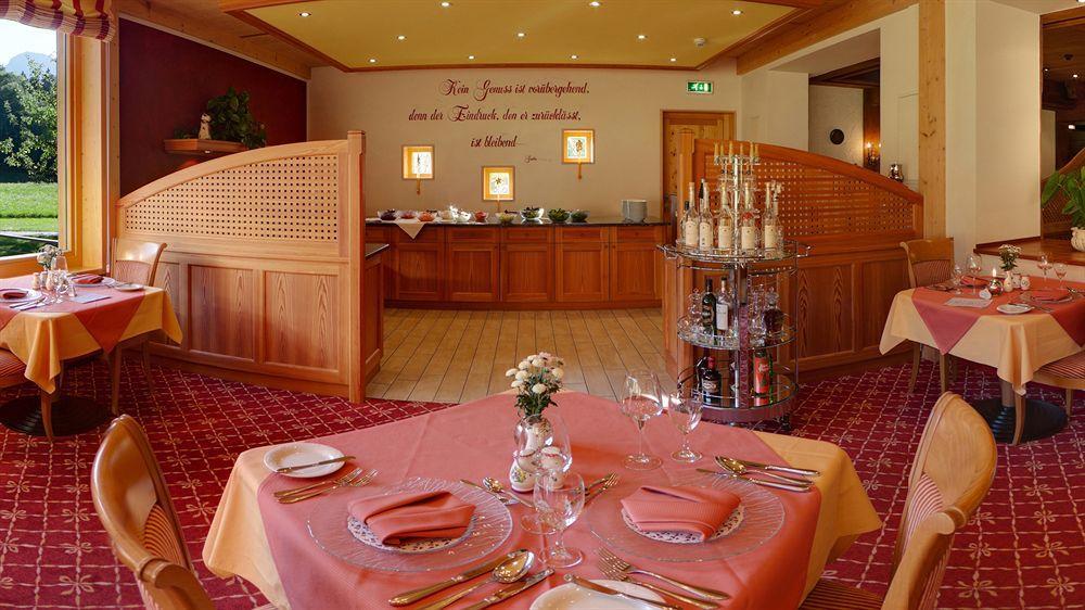 Alm- & Wellnesshotel Alpenhof Hotel 4*